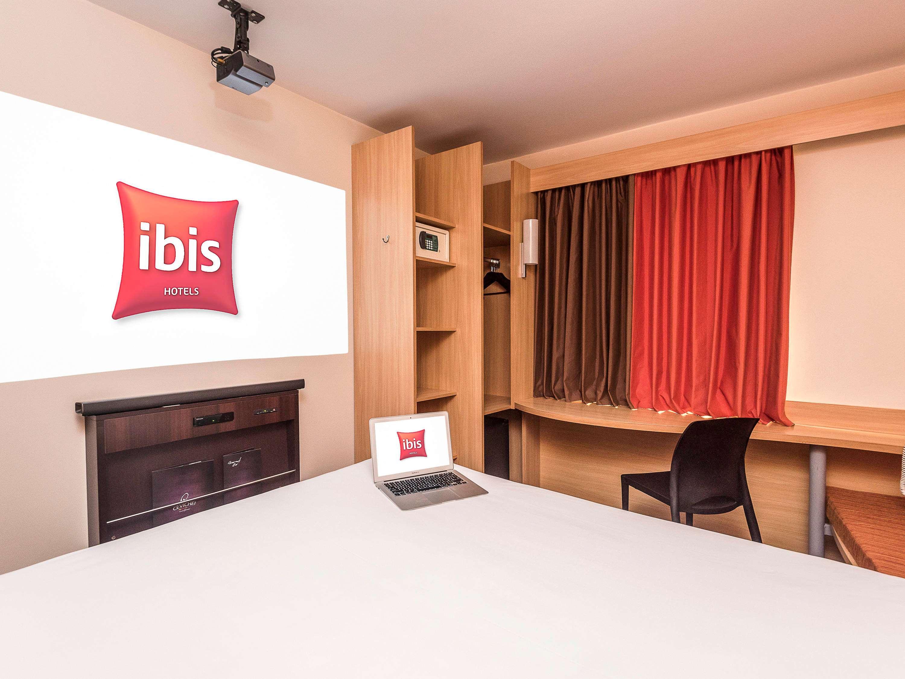 Ibis Santiago Las Condes Екстер'єр фото