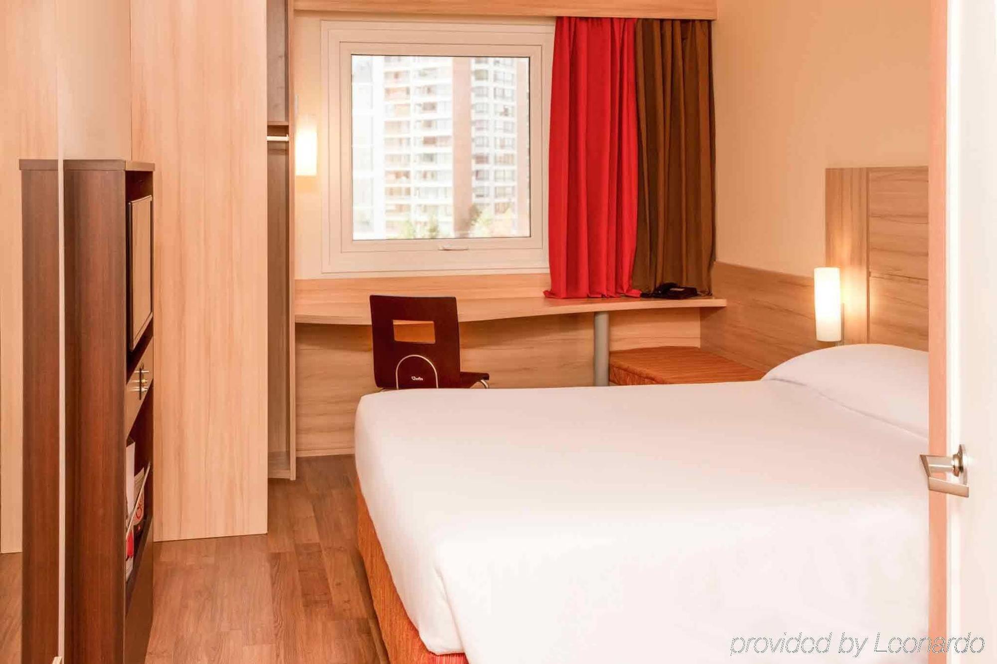 Ibis Santiago Las Condes Екстер'єр фото