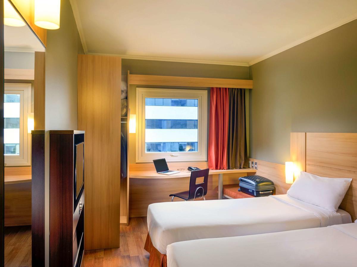 Ibis Santiago Las Condes Екстер'єр фото
